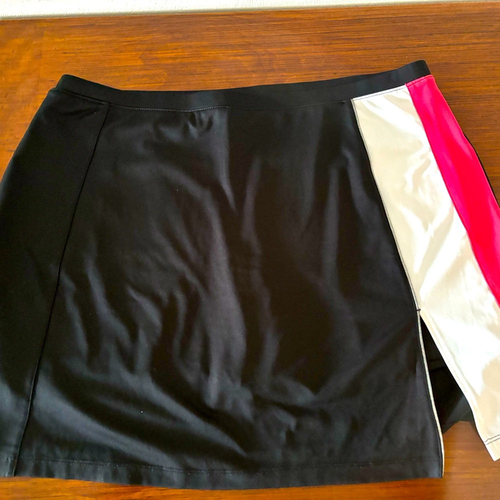 Women’s Size L IZOD Skort.
